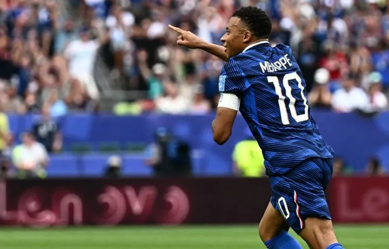 Mbappe Cetak Gol, Prancis Sementara Ungguli Irak 1-0