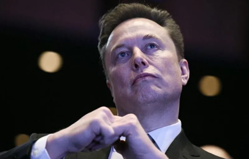 Kekayaan Elon Musk Turun di Bawah US$1 Triliun Akibat Valuasi SpaceX dan Saham Tesla