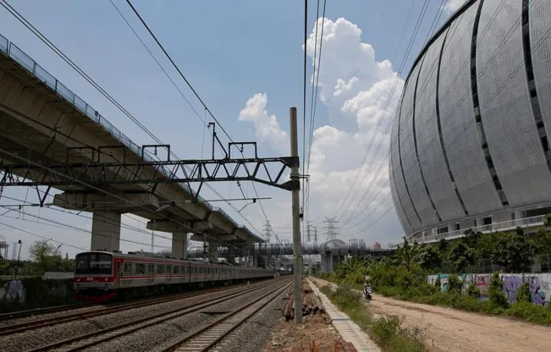 Jam Operasional KRL Stasiun JIS Akan Diperpanjang untuk Konser