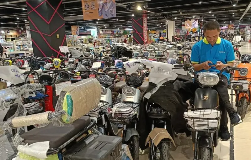 Transmart Gelar Diskon Besar-besaran Sepeda Listrik dan Sepeda Biasa