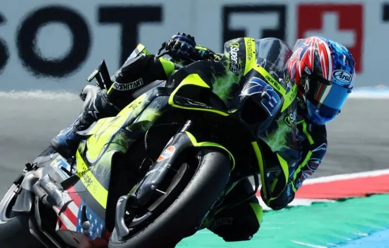 Ai Ogura Juara MotoGP Belanda 2026 Setelah Kalahkan Fernandez dan Martin, Bezzecchi Mengalami Kecelakaan