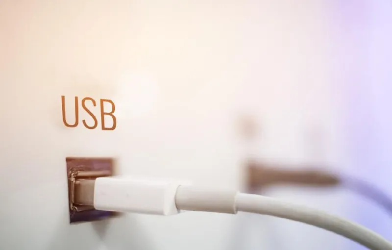 BSSN Ingatkan Potensi Malware pada Kabel Charger dan Stasiun Pengisian Daya Publik