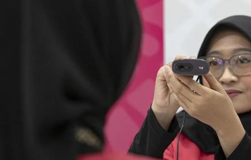 Operator Seluler Sediakan Bilik Khusus Registrasi Biometrik untuk Pengguna Berhijab