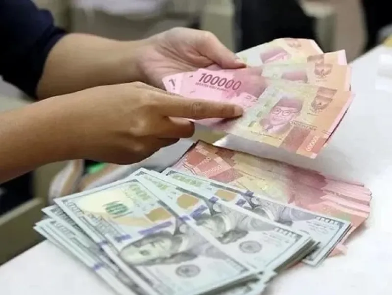 Rupiah Tertekan Dolar Singapura dan Dolar AS di Awal Agustus 2026