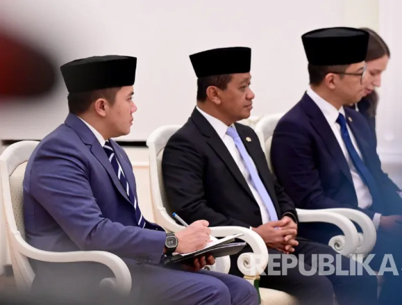 Survei IPO: Menteri ESDM Bahlil Lahadalia Raih Posisi Ketiga Menteri Berkinerja Terbaik