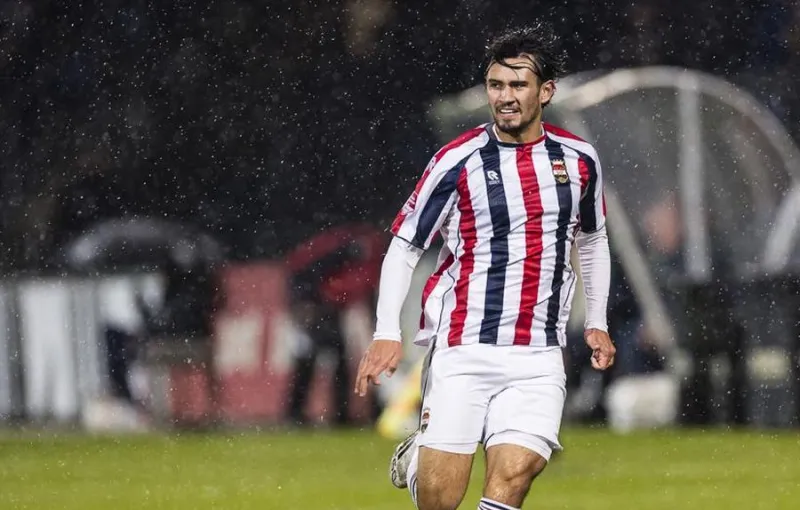 Nathan Tjoe-A-On Kembali ke Eredivisie dan Langsung Sumbang Assist