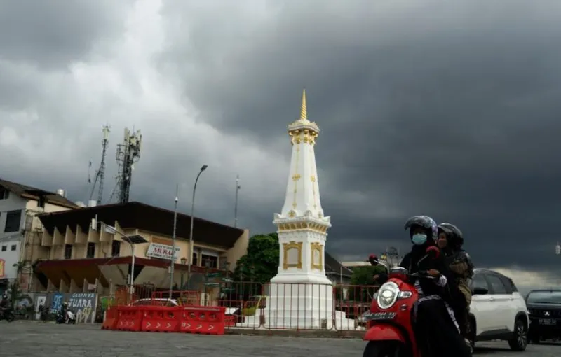 BMKG Prediksi Sejumlah Wilayah Indonesia Berpotensi Hujan Meski Musim Kemarau