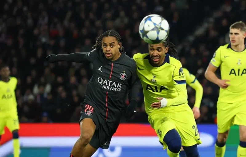 PSG Tak Tutup Kemungkinan Jual Barcola, Liverpool Berpeluang Kembali