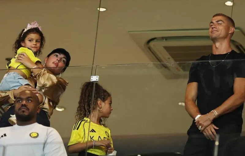 Cristiano Ronaldo Beri Isyarat Pensiun dari Sepak Bola Tahun Depan