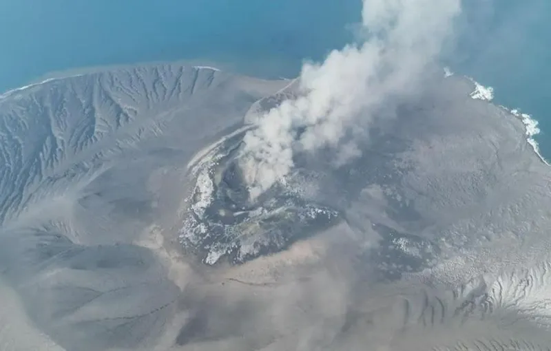 Dentuman di Bandung Diduga Berasal dari Erupsi Gunung Anak Krakatau