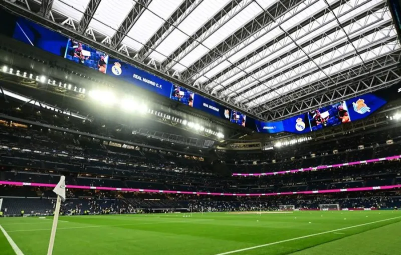 Real Madrid Tegaskan Tidak Ada Larangan Bendera Spanyol di Bernabeu