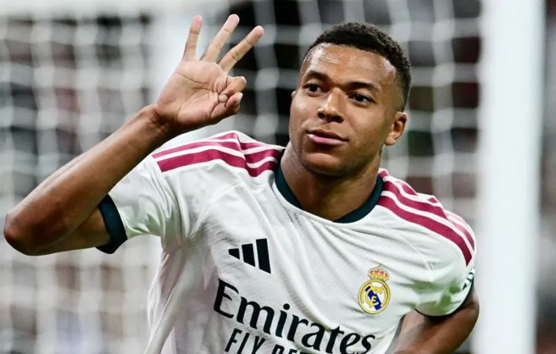 Mbappe Yakin Raih Ballon d'Or 2026, Dugarry Kritis Pernyataan Pemain