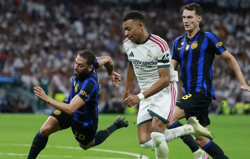 Real Madrid Menang atas Inter, Indonesia U-20 Masuk Pot Tiga Piala Asia 2027, dan Mees Hilgers Cukur Sendiri