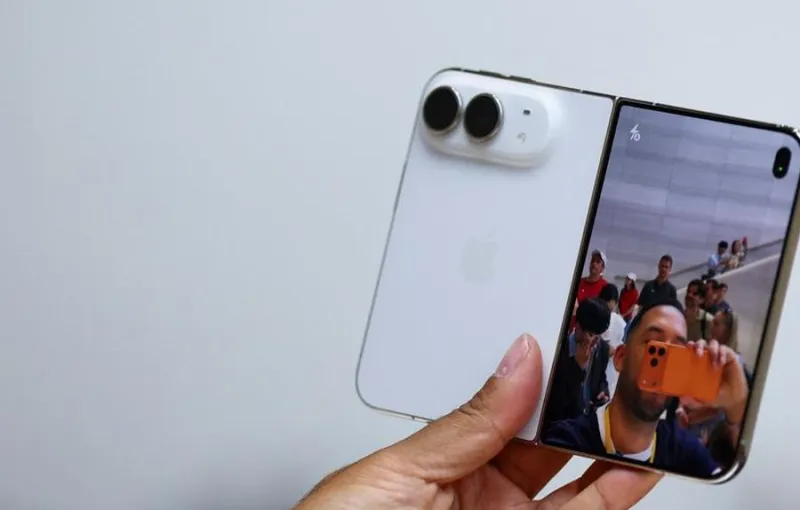 Apple Luncurkan iPhone Duo, Ponsel Lipat Pertama dengan Dua Layar dan Chip A20 Pro