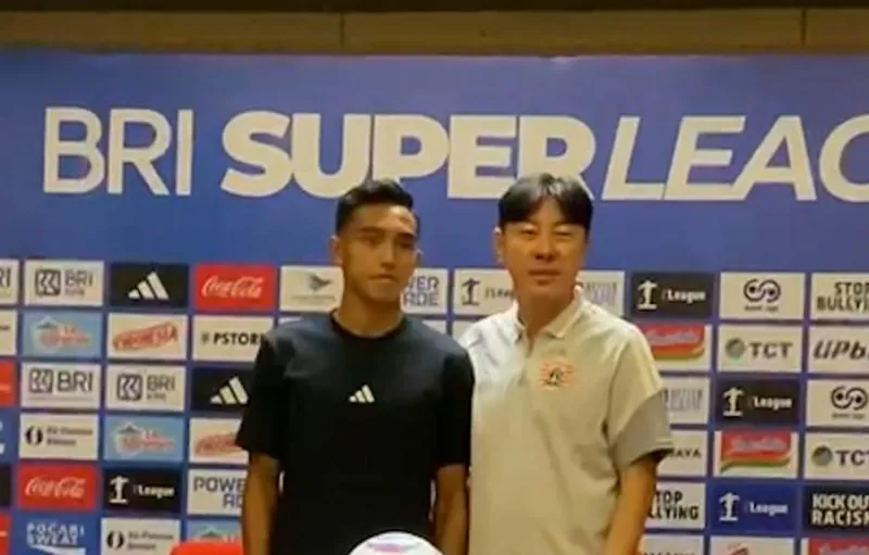 STY Bakar Semangat Hadapi Laga Klasik Persija vs Persib di SUGBK