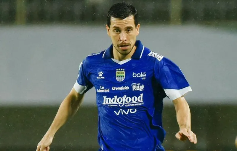 Harga Pasar Pemain Persija dan Persib: Siapa Lebih Tinggi?