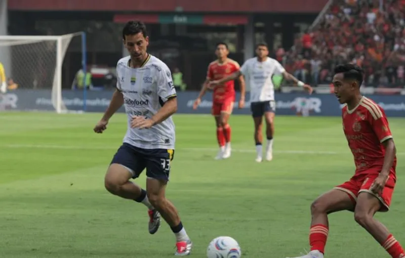 Pelatih Persib Igor Tolic Minta Maaf Usai Kalah 1-2 dari Persija