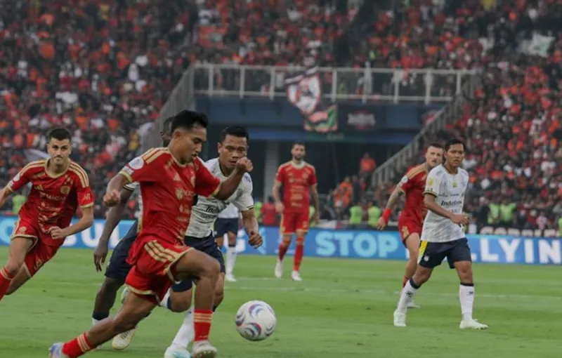 Pelatih Persija Shin Tae Yong Pujikan Tiga Pemain Muda Usai Kemenangan 2-1 atas Persib