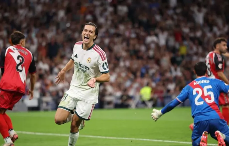 Emil Audero Gagal Hentikan Serangan Real Madrid, Rayo Vallecano Kalah 1-4
