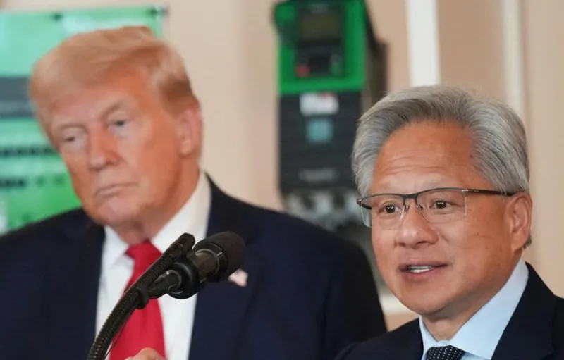Trump Telepon CEO Nvidia Jensen Huang di All‑In Summit, Bahas AI dan Data Center