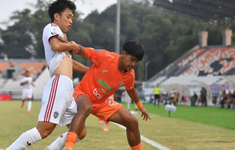 Kronologi Insiden Rifad Marasabessy dan Rahmat Arjuna Berujung Kartu Merah pada Laga Borneo FC vs Bali United