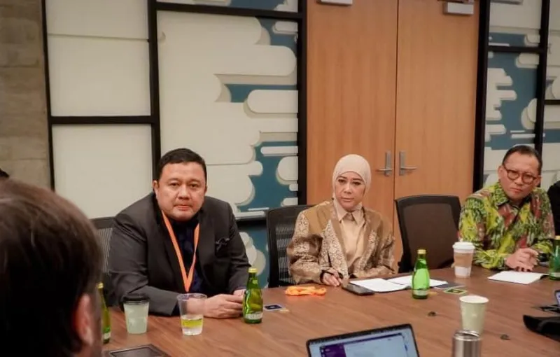 Menteri Komunikasi Meutya Hafid Minta Roblox Patuh pada PP Tunas dalam Pertemuan dengan CEO David Baszucki
