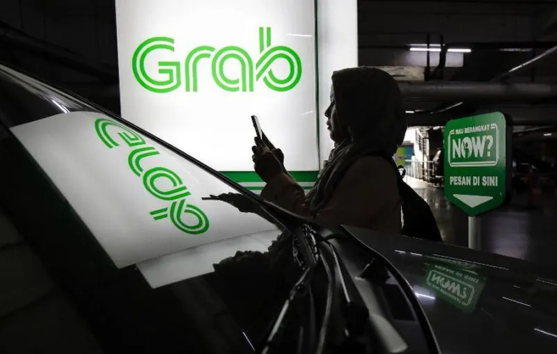 Fitur Keamanan Grab yang Digunakan Penumpang Perempuan saat Bepergian Malam