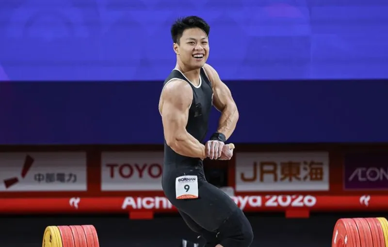Rahmat Erwin Abdullah Dedikasikan Emas Asian Games 2026 untuk Keluarga