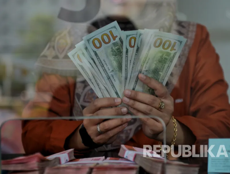 Rupiah Melemah ke Rp17.948 per Dolar AS, Ini Faktor Pendorongnya