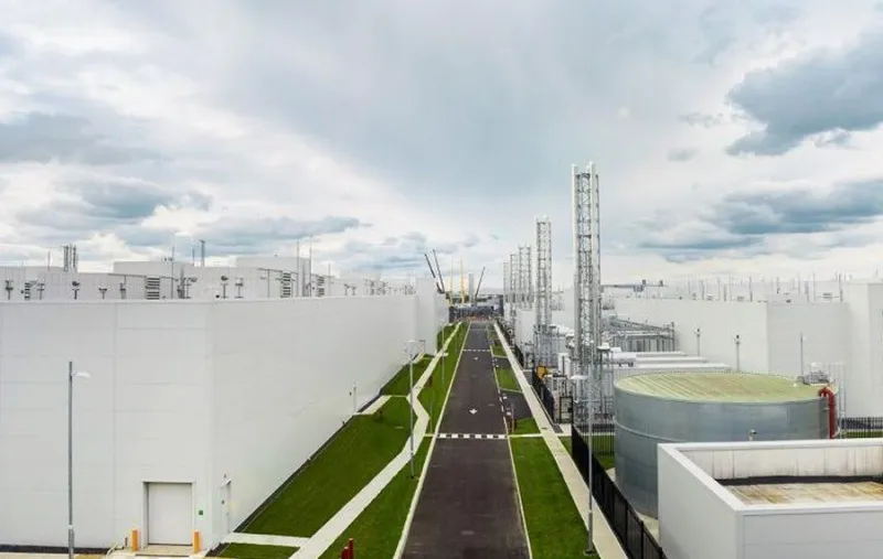 Proyek Data Center Jatiluhur Senilai Rp3,5 Triliun Disorot karena Dampak Lingkungan