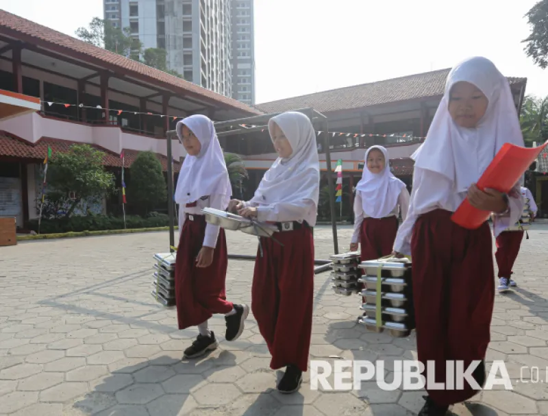 BGN Perketat Pendataan Penerima MBG Berbasis NIK dan Sekolah