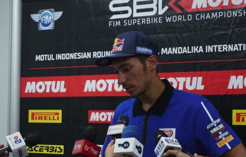 Toprak Razgatlioglu Mencicipi Ketoprak Jelang MotoGP Mandalika 2026