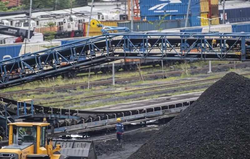 ESDM Pastikan Pasokan Tambang untuk Hilirisasi Tidak Dipangkas