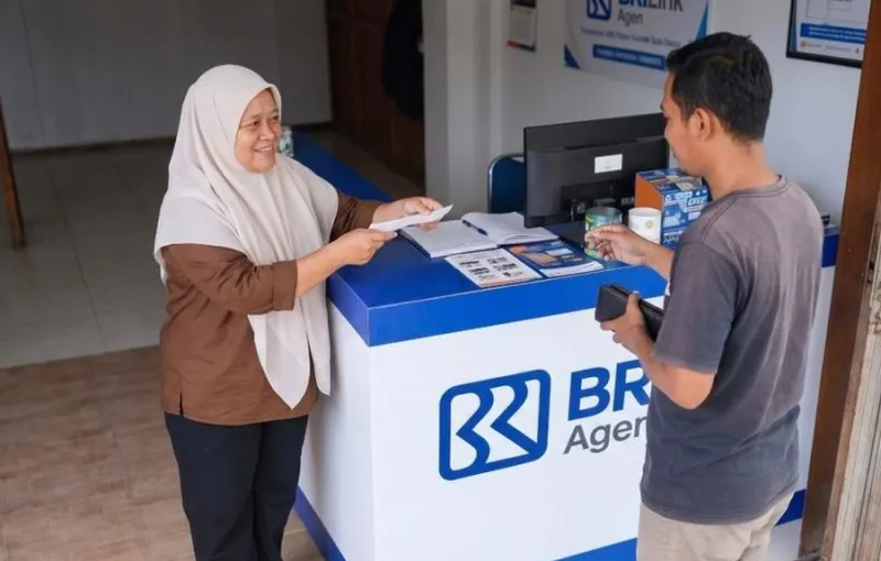 Agen BRILink Erni Permudah Transaksi Warga Lareh Sago Halaban