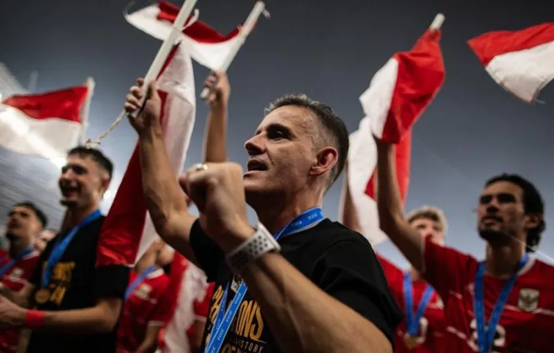 Herdman Bidik Perempat Final Piala Asia 2027 Bersama Timnas Indonesia