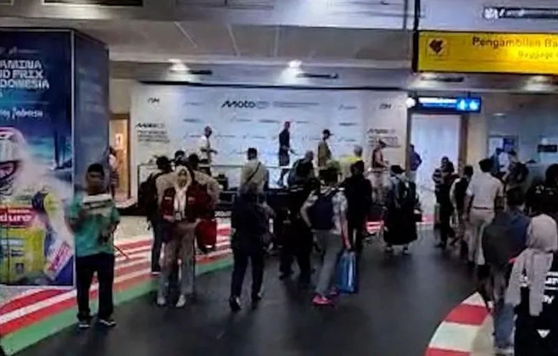 Ornamen MotoGP Mandalika 2026 Hadir di Bandara Lombok