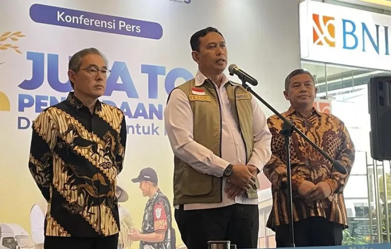 Bulog Targetkan Produksi 300 Ribu Ton Beras Premium hingga Desember 2026