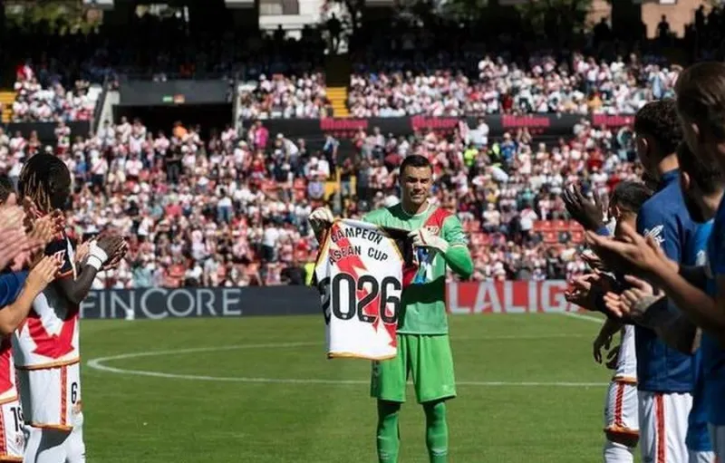 Rayo Vallecano Beri Penghormatan kepada Emil Audero Usai Indonesia Juara