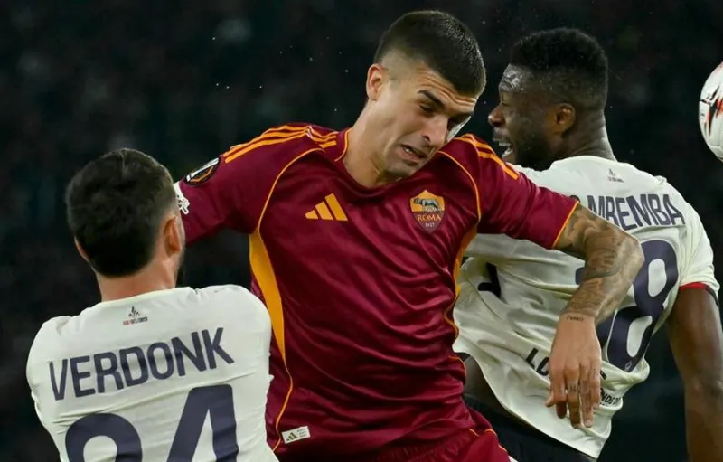 Calvin Verdonk Berpeluang Debut di Liga Champions saat Lille Hadapi Arsenal