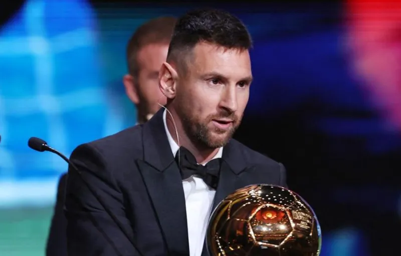 Messi Disebut Akan Menyerahkan Trofi Ballon d'Or 2026